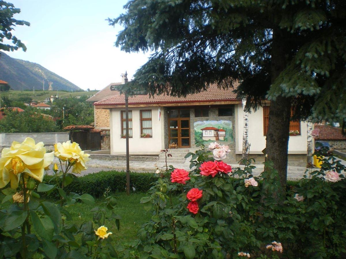 Калчевата къща - Housity