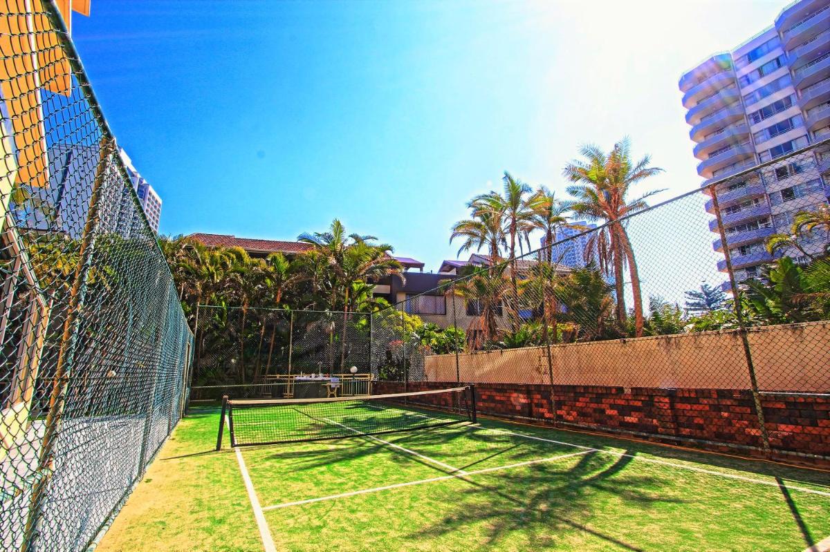 Seacrest Beachfront Apartments Surfers Paradise - Housity