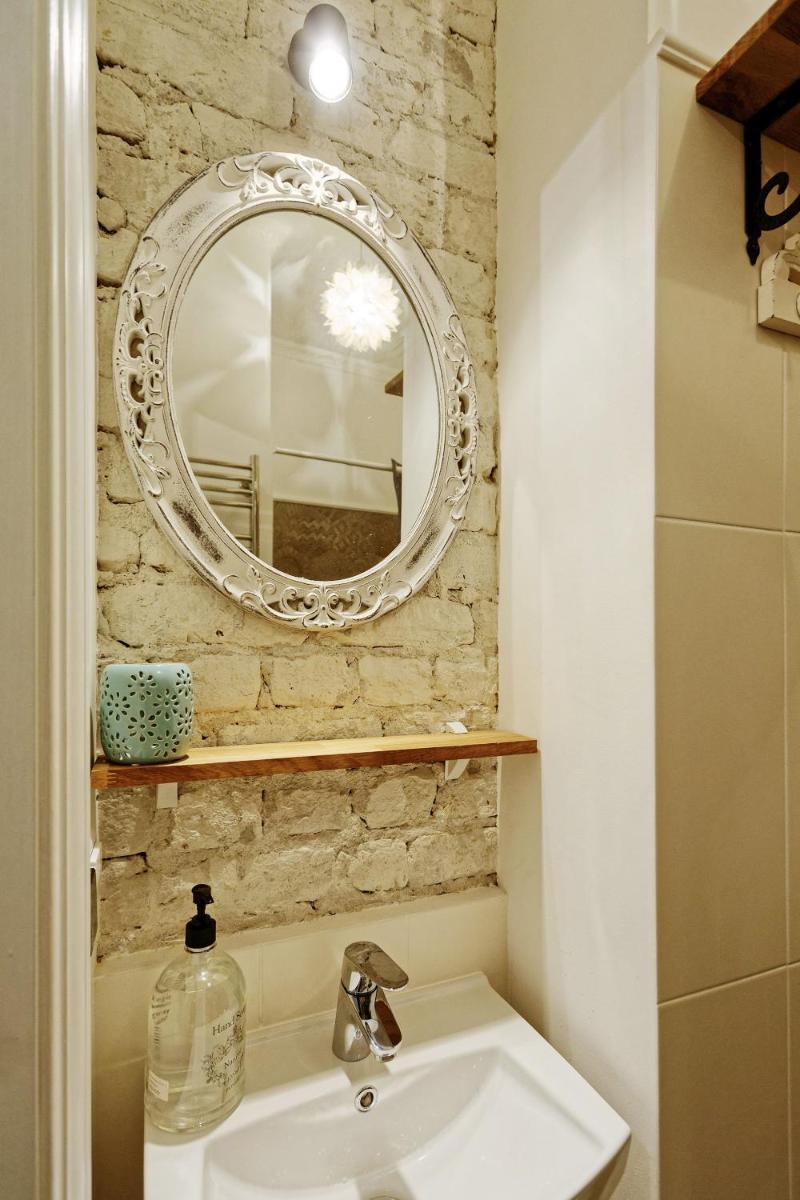 Riga Silent Center Boutique apt. +FREE parking - Housity