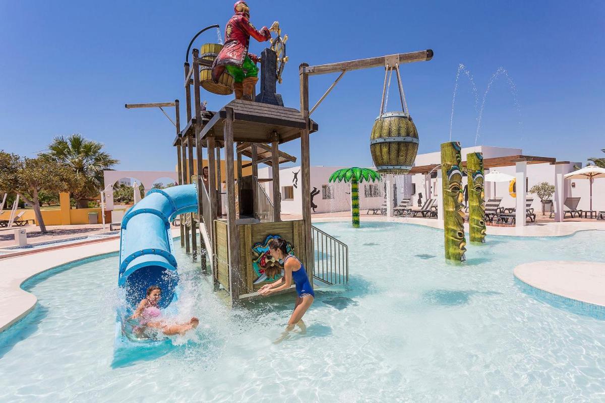 Piscina en o cerca de Grand Palladium Select Palace Ibiza - All Inclusive