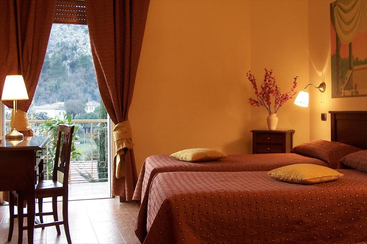 Hotel La Pace - Experience - Housity