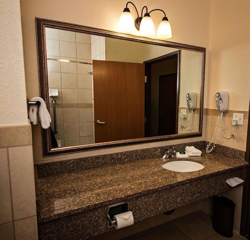 Marv Herzog Hotel - Housity