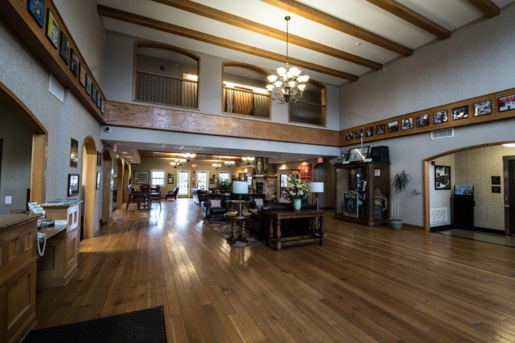 Marv Herzog Hotel - Housity