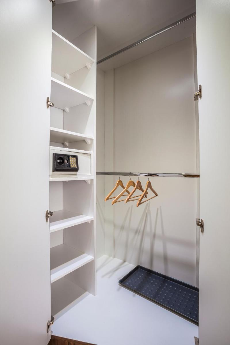 Suitetrails - Luxury Air-Conditioned rooms in Old Town Bratislava