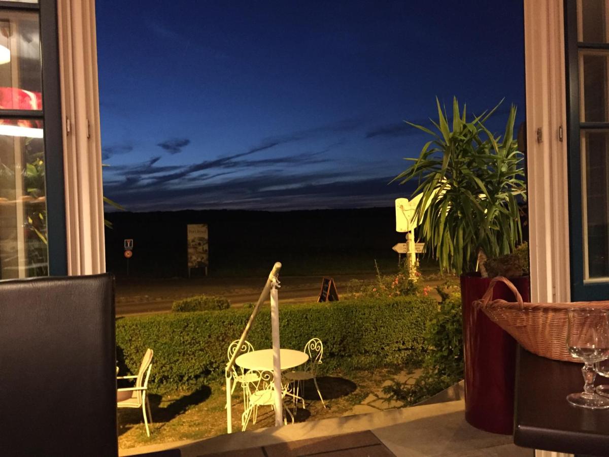 Le Chant Des Oiseaux - Housity