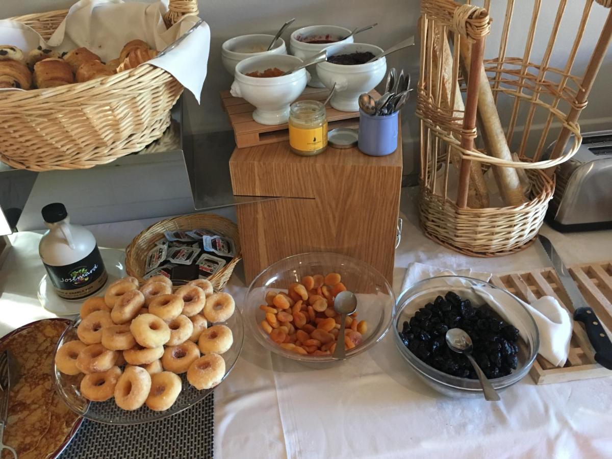 Nourriture dans l'hôtel ou à proximité