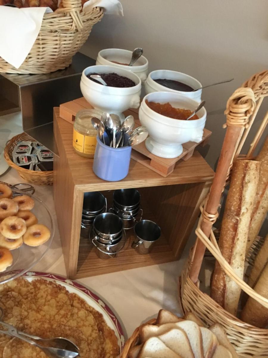 Nourriture dans l'hôtel ou à proximité