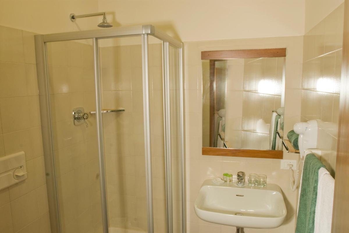 Albergo Al Sole - Housity