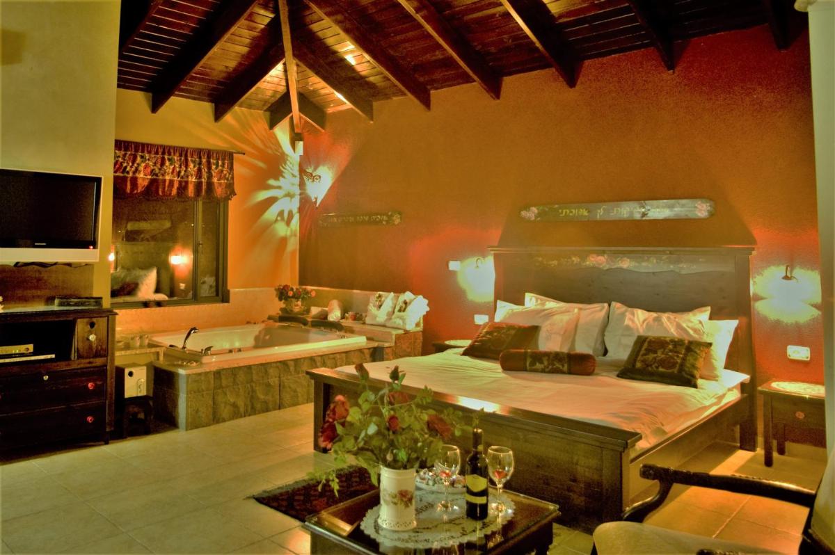 Ayelet Ahavim - Housity