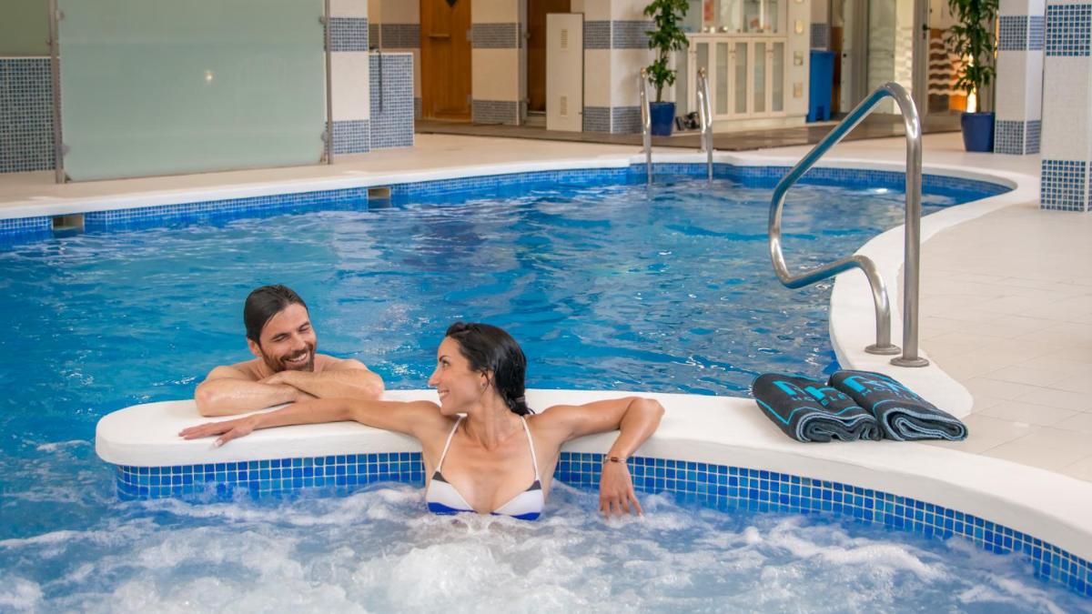Clientes alojados en RH Princesa Hotel & Spa 4* Sup