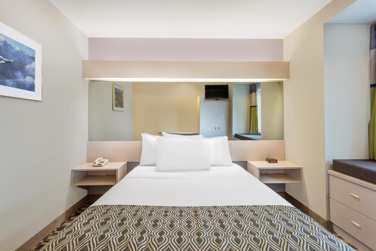 Microtel Inn & Suites by Wyndham - Housity