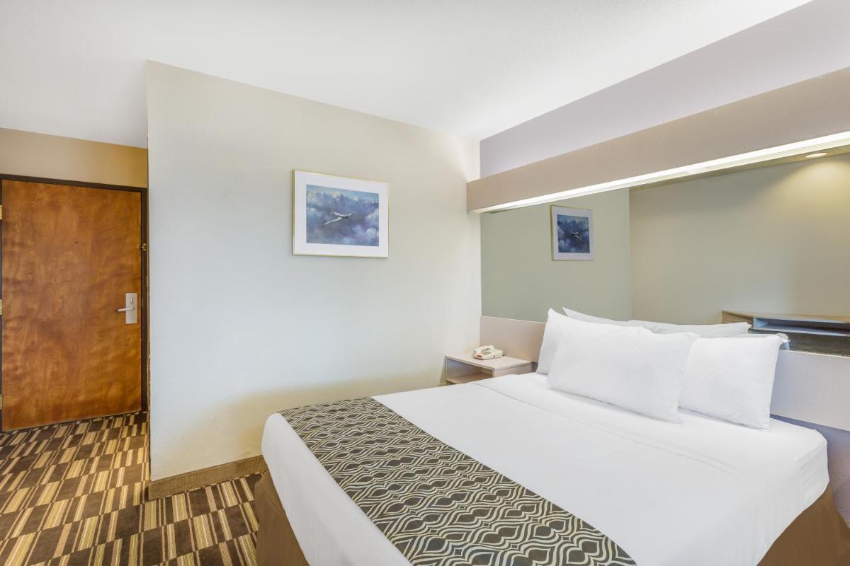 Microtel Inn & Suites by Wyndham - Housity