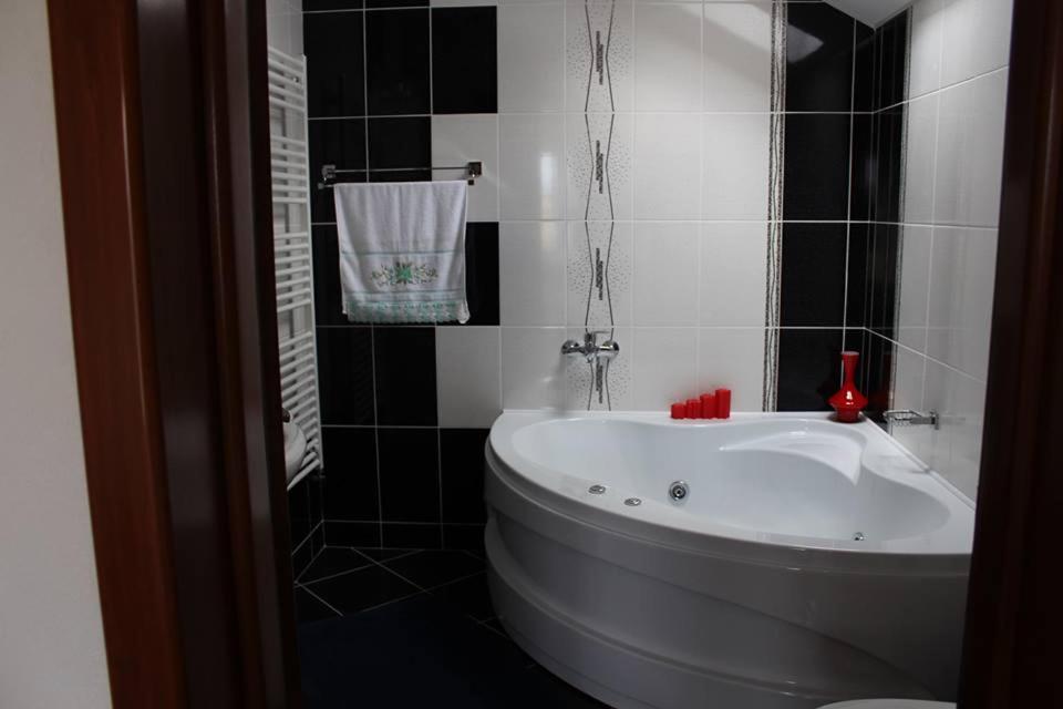 Alba Guest Residence - Housity