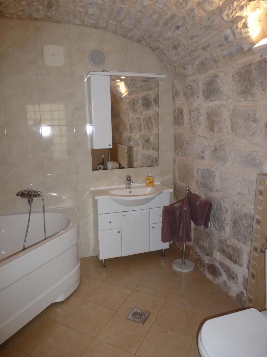 Apartments Villa Mila - Housity