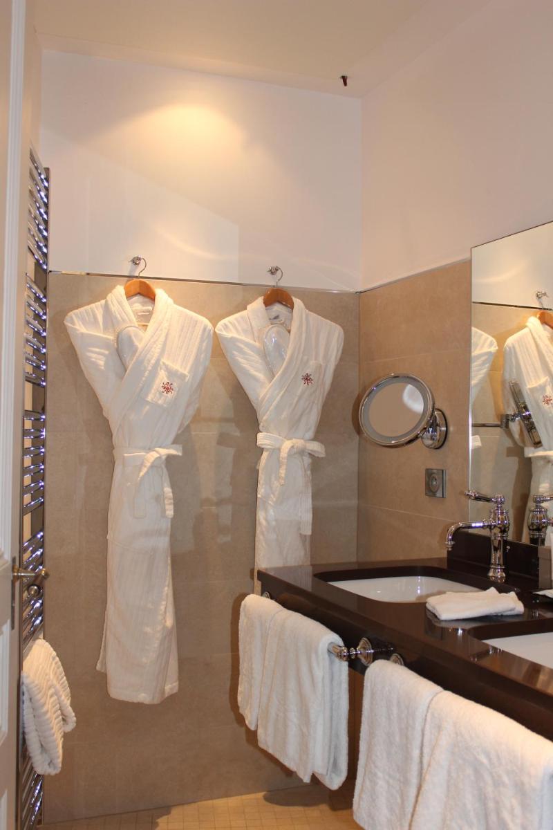 Photo de la galerie de l'établissement Hôtel & Spa Le Bouclier D'or, à Strasbourg
