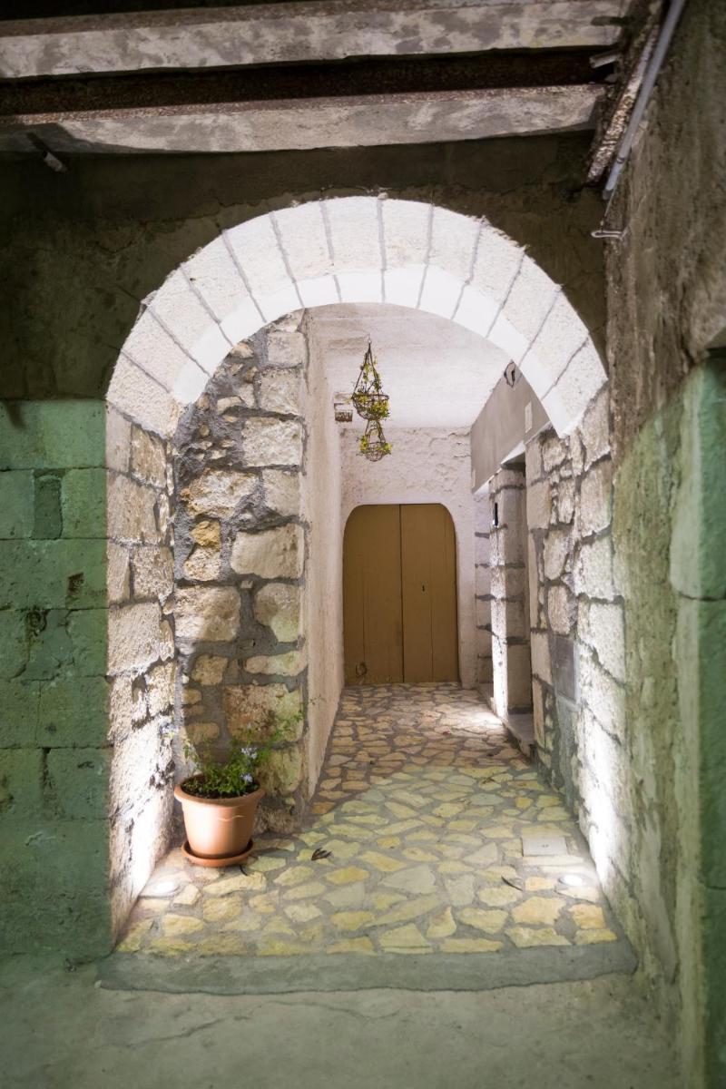 Casa Arco Antico - Hizvo
