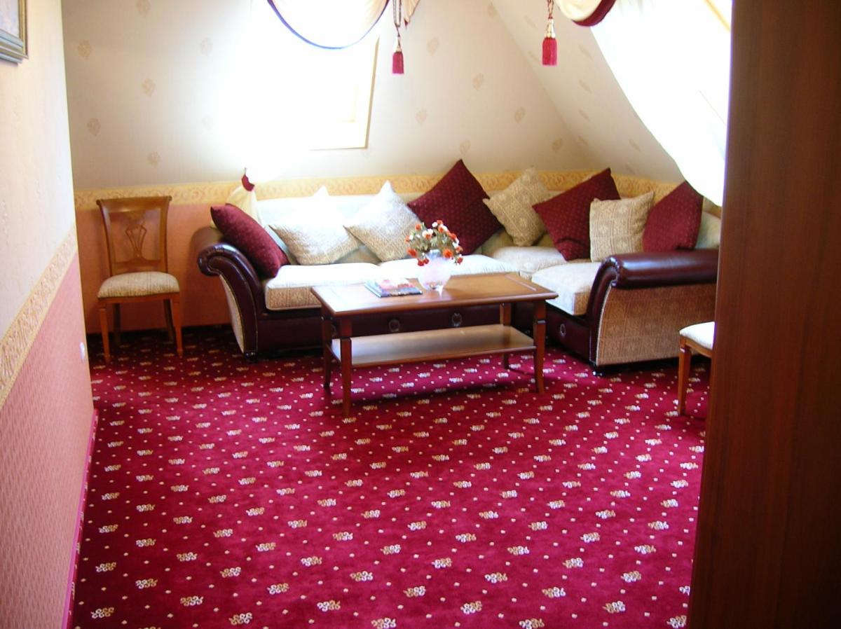 Zolotoie Runo - Housity