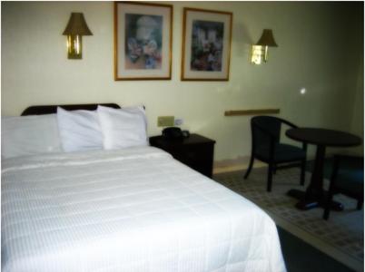 Inn at Arbor Ridge Hotel and Conference Center - Housity