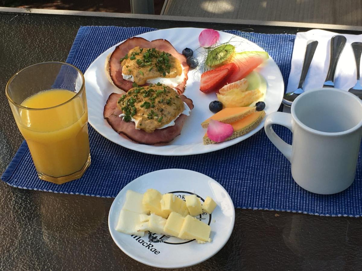Suitetrails - Marketa's Bed and Breakfast