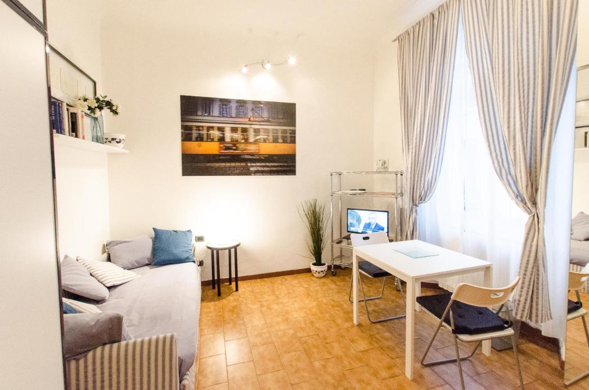 Cozy Central Studio - Porta Romana - Housity
