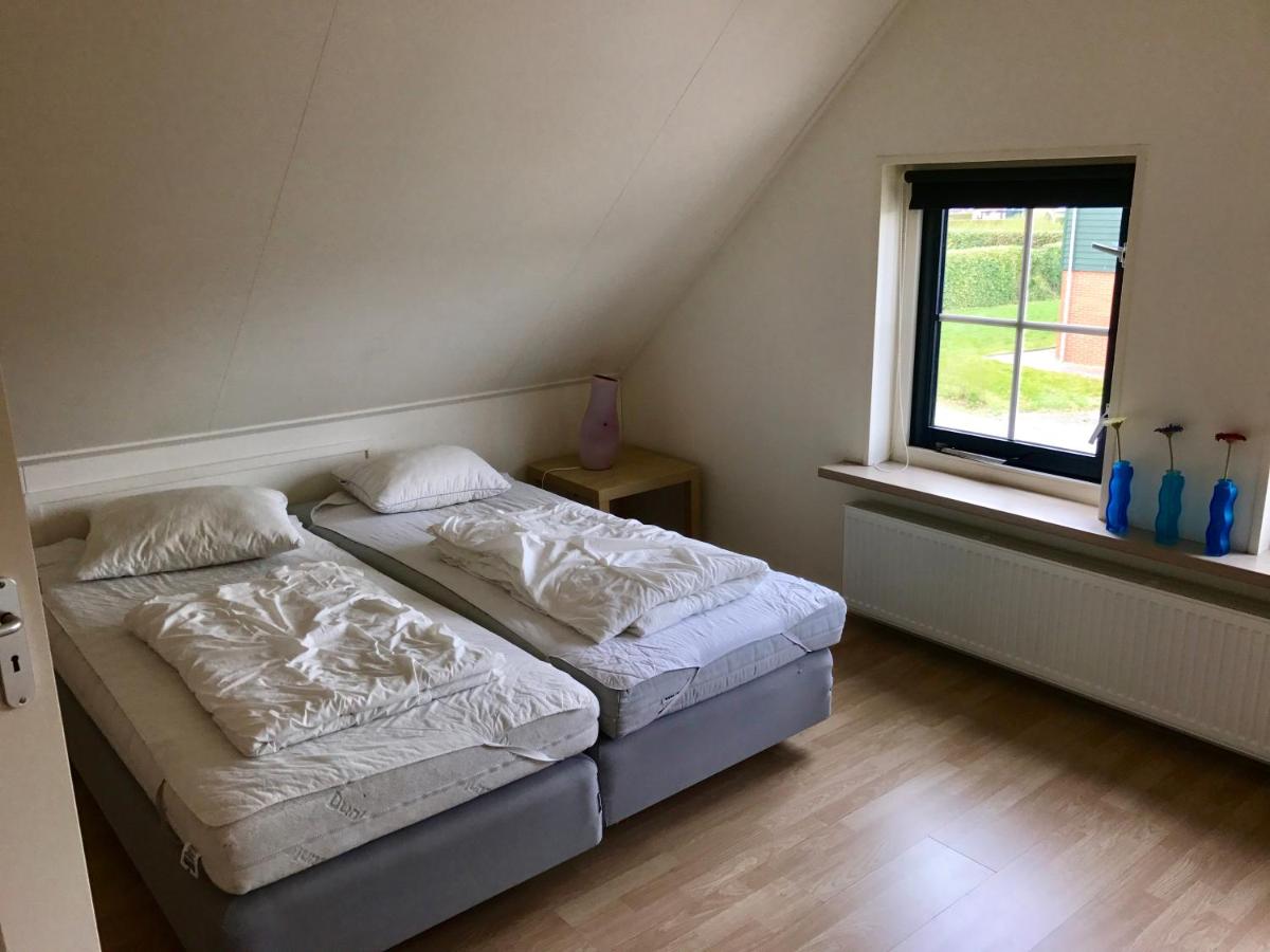 Vakantiehuis Tzummarum - Housity
