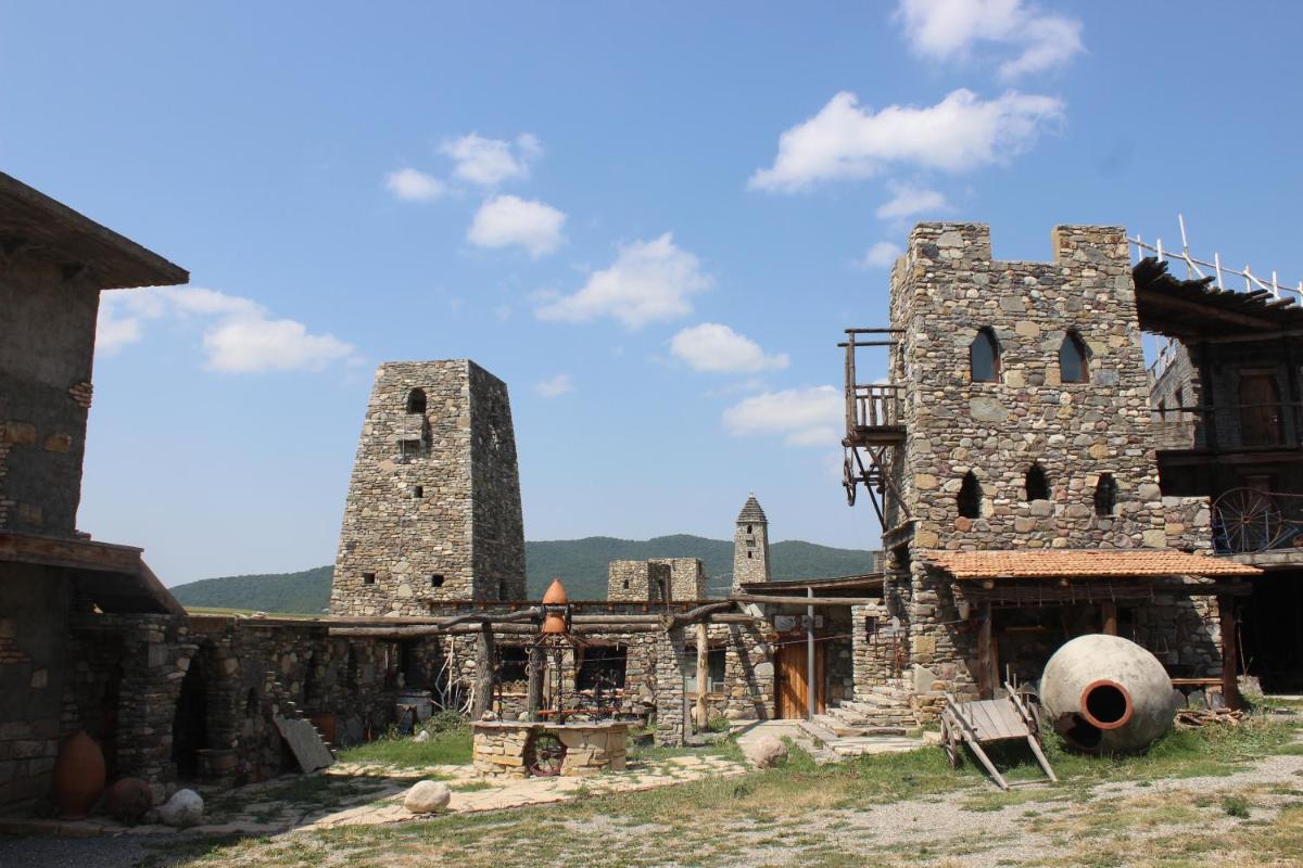Golden Cradle - Housity