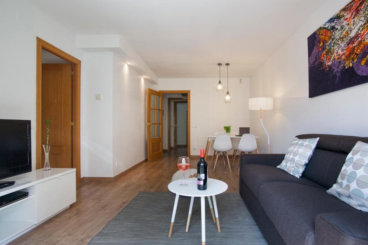 Tendency Apartments Fira - Housity