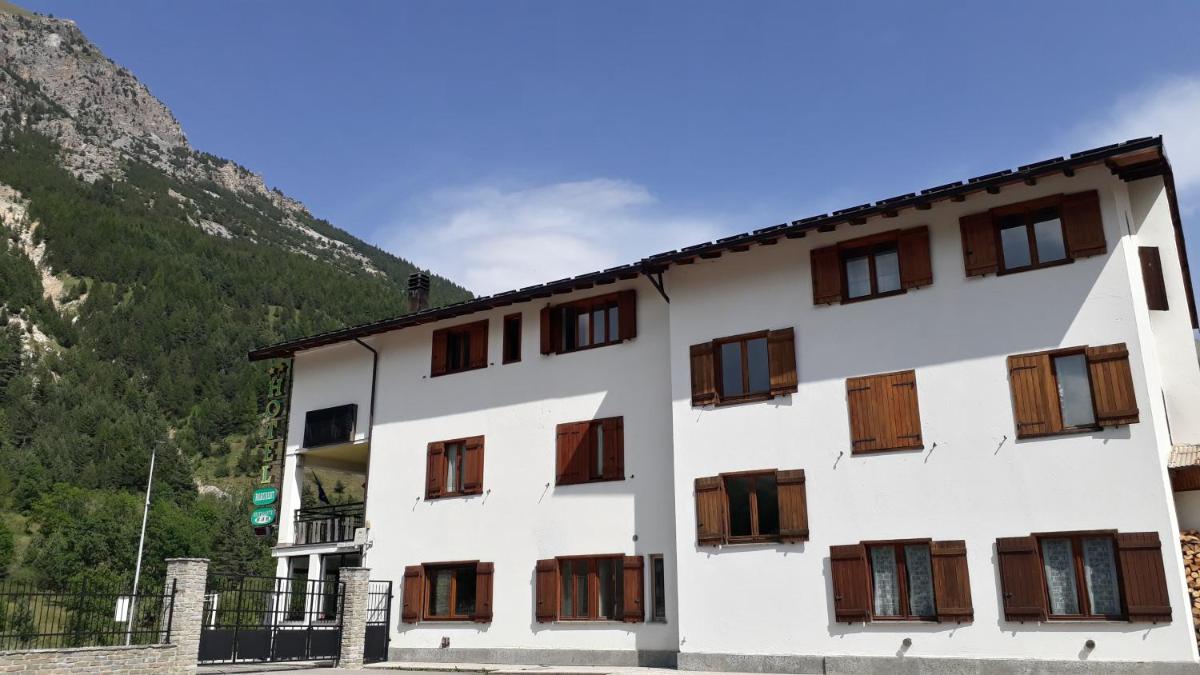 Hotel Roburent - Housity