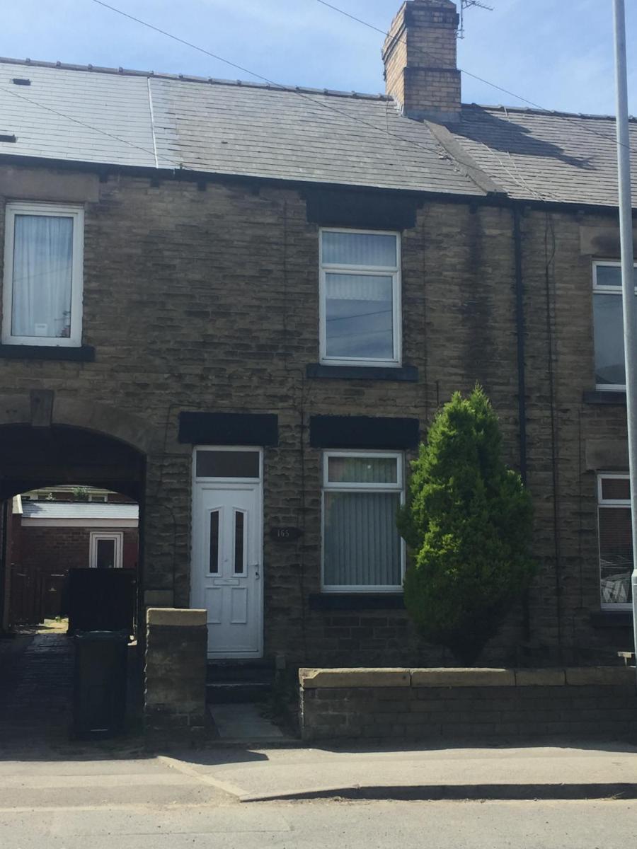 Cosy house in Wombwell - Housity
