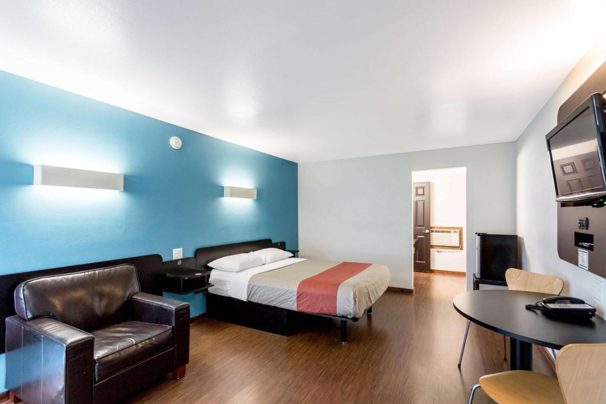 Motel 6 University Missoula - Housity