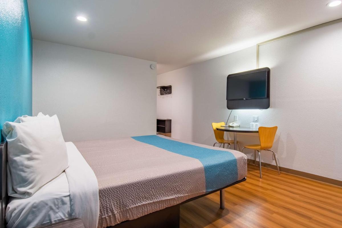 Motel 6-San Bernardino, CA - Downtown - Housity