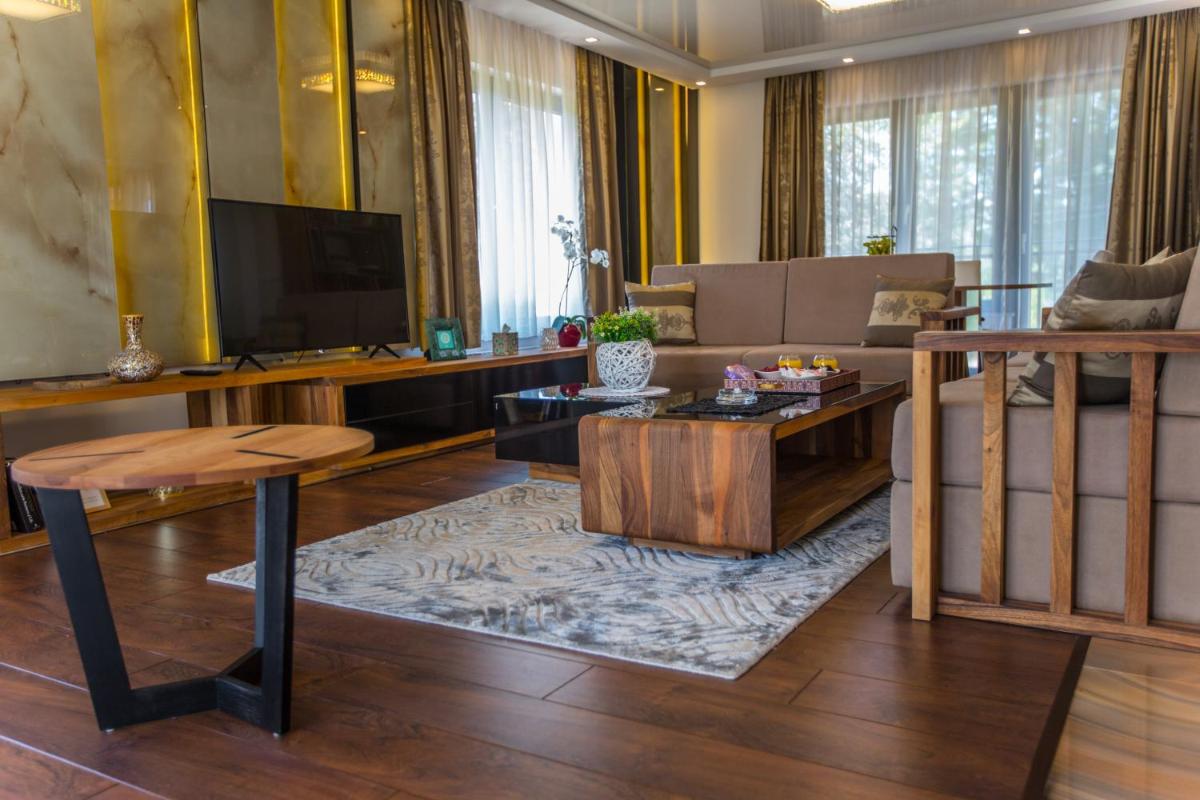 Villa Rose - Housity