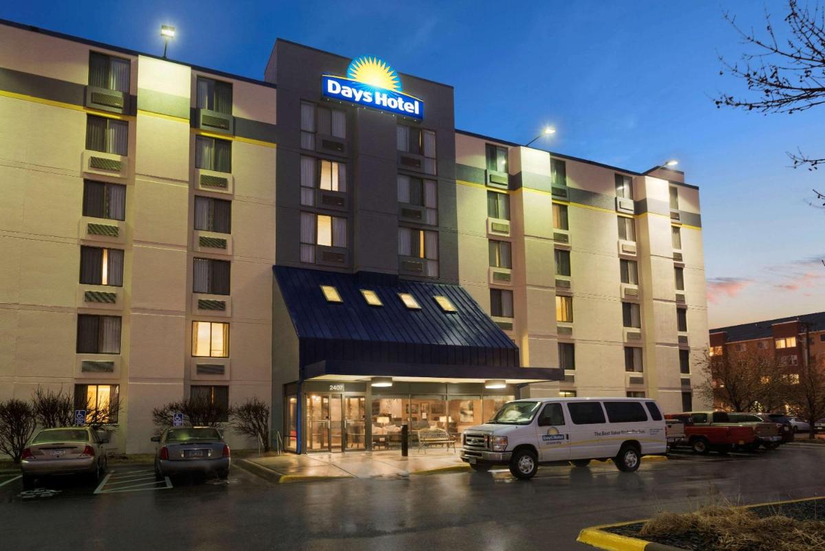 Days Hotel by Wyndham University Ave SE - Housity