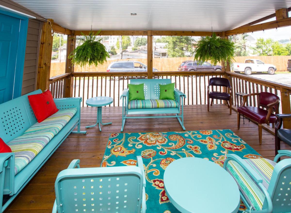 Sunset Motel - Housity
