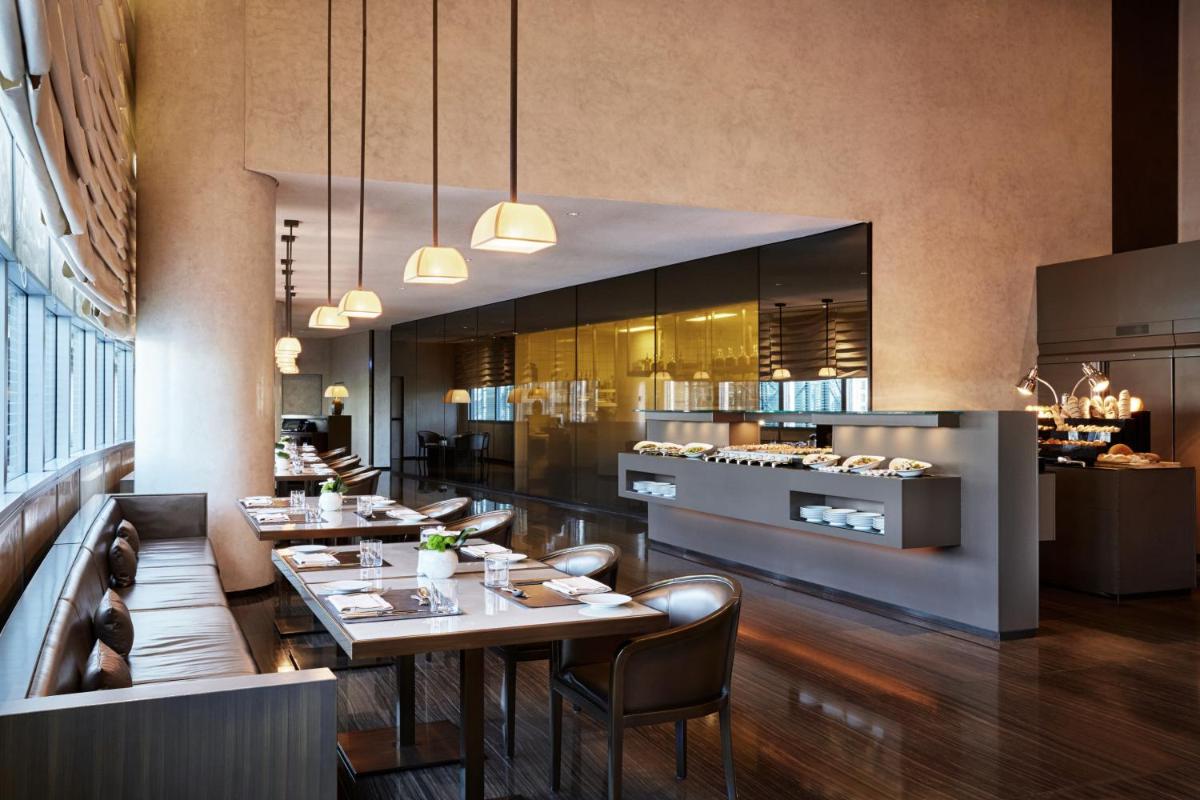 Armani Hotel Dubai, Burj Khalifa - Housity