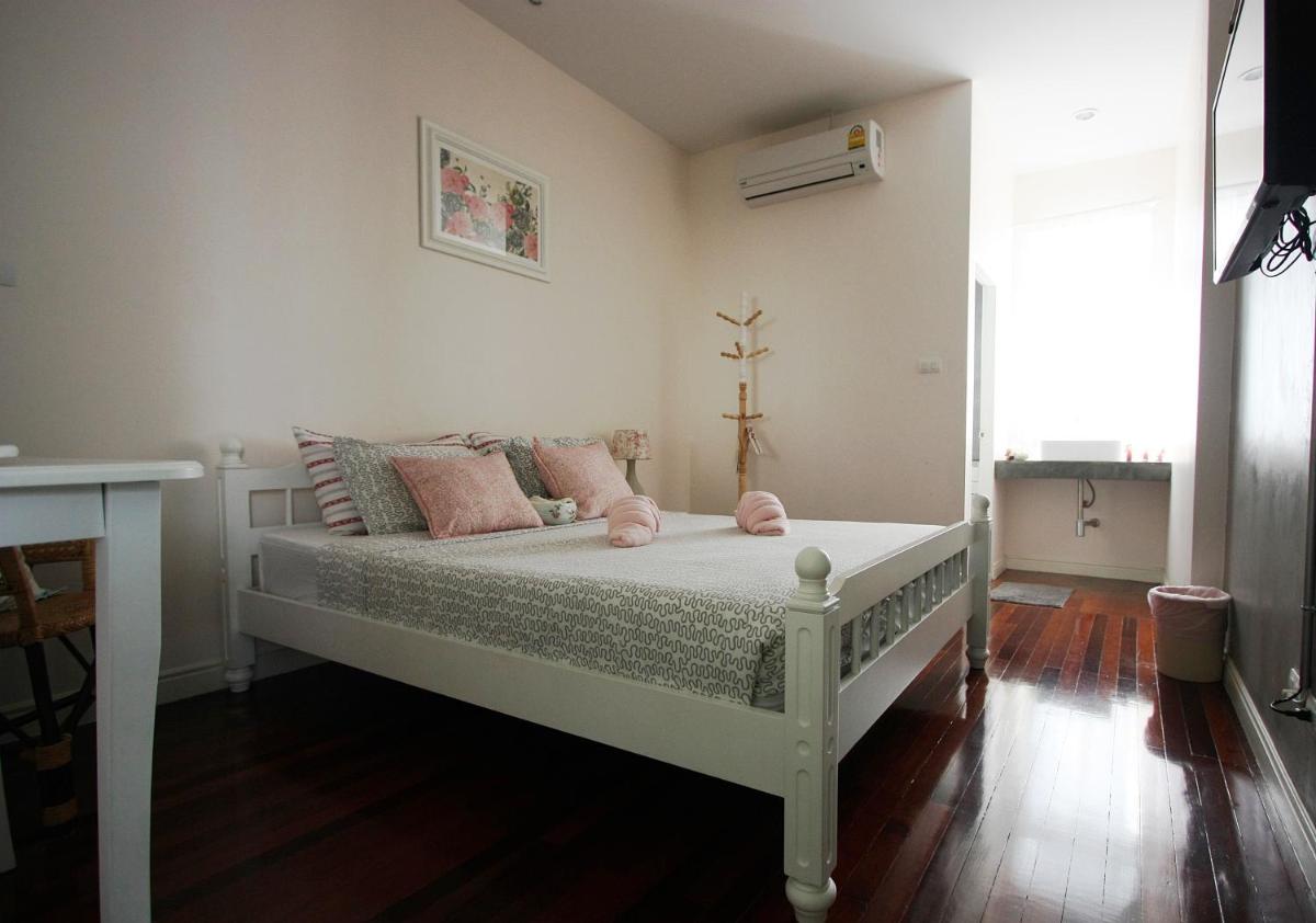 Lada House - Housity