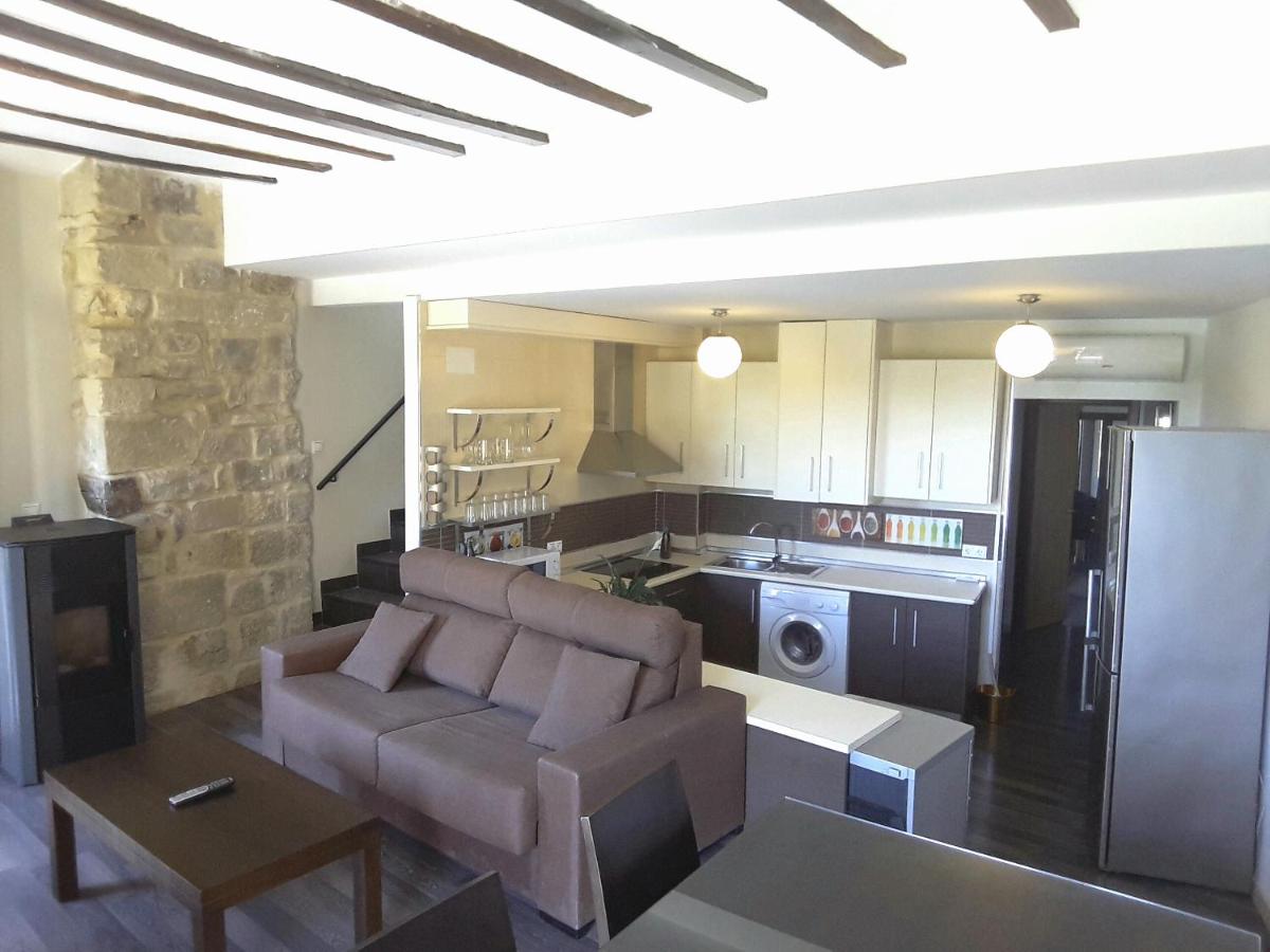 Apartamentos Sol de Mayo - Housity
