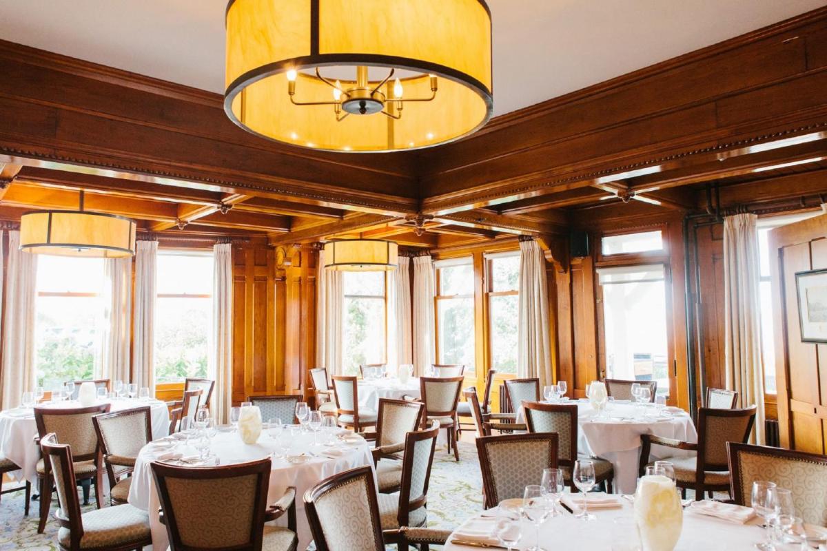 Castle Hill Inn - Housity