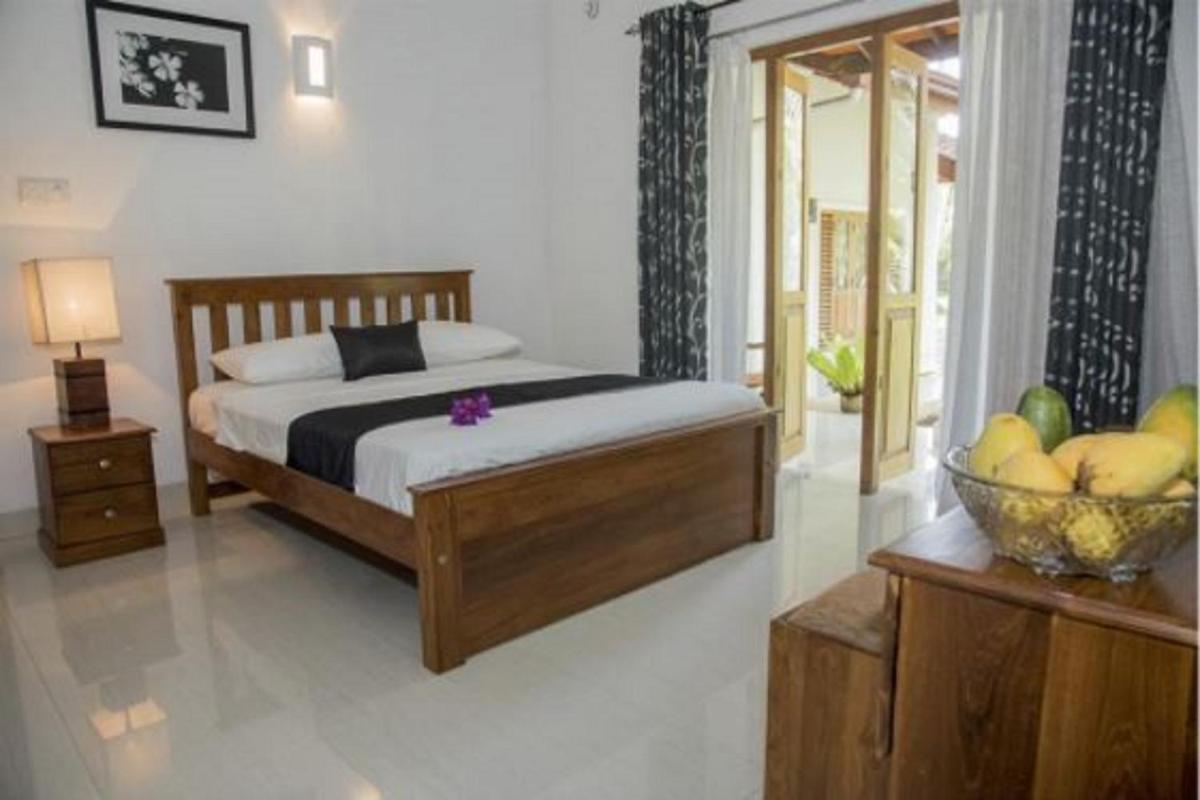 Coco Villa Peach Tree - Housity