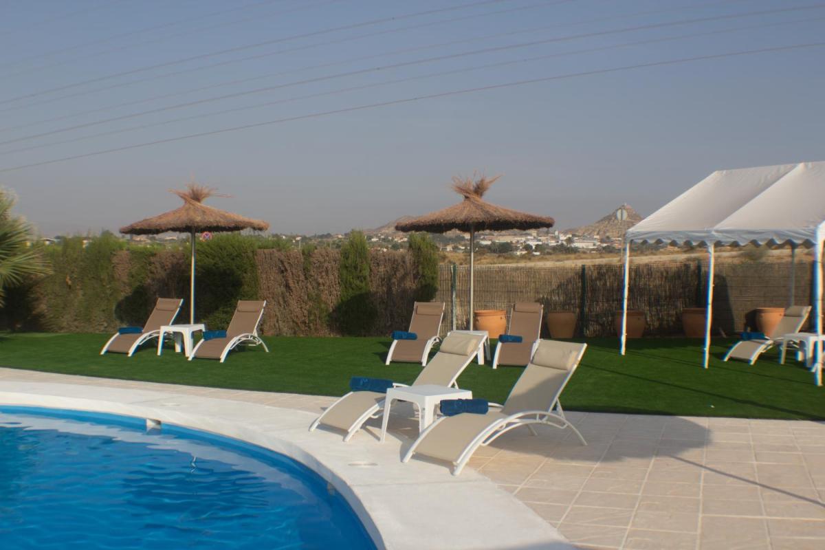 Avent Verahotel - Housity