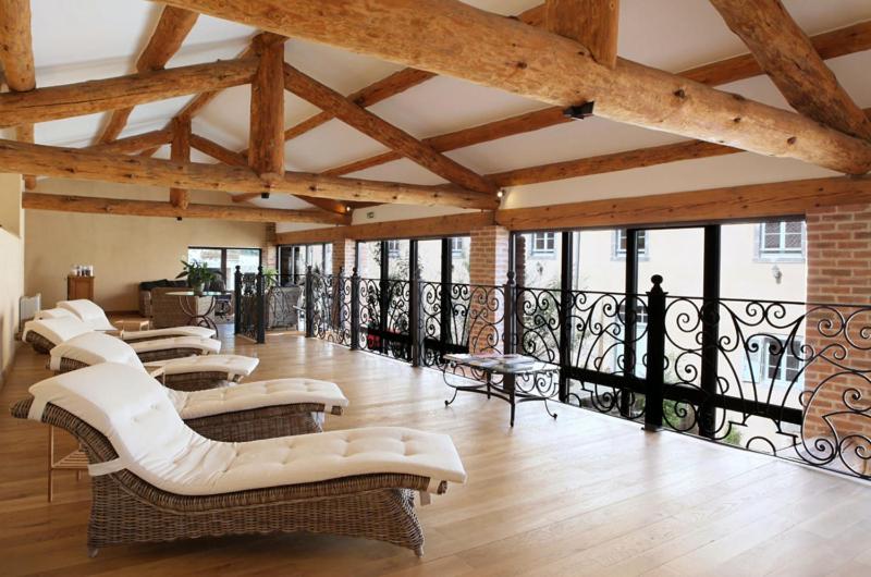 Coin salon dans l'établissement Domaine Saint-Roch Hotel Spa