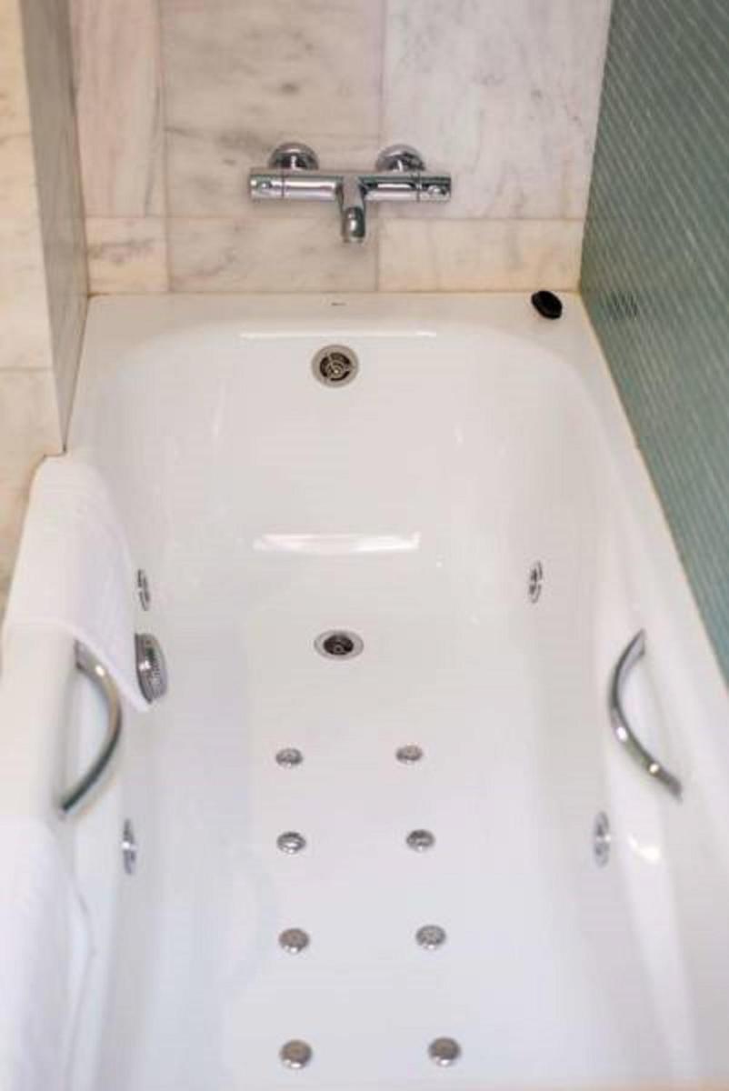 Un baño de Executive Sport