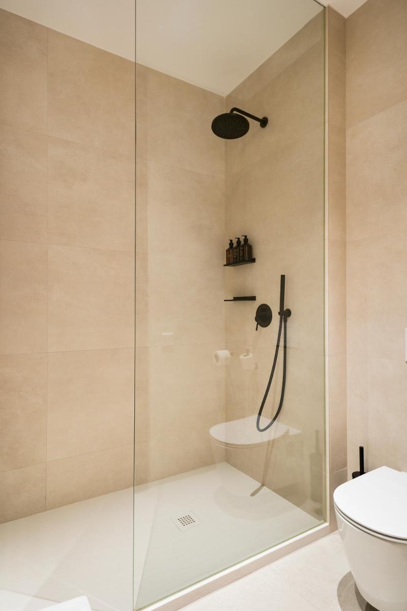 Un baño de Yurbban Passage Hotel & Spa