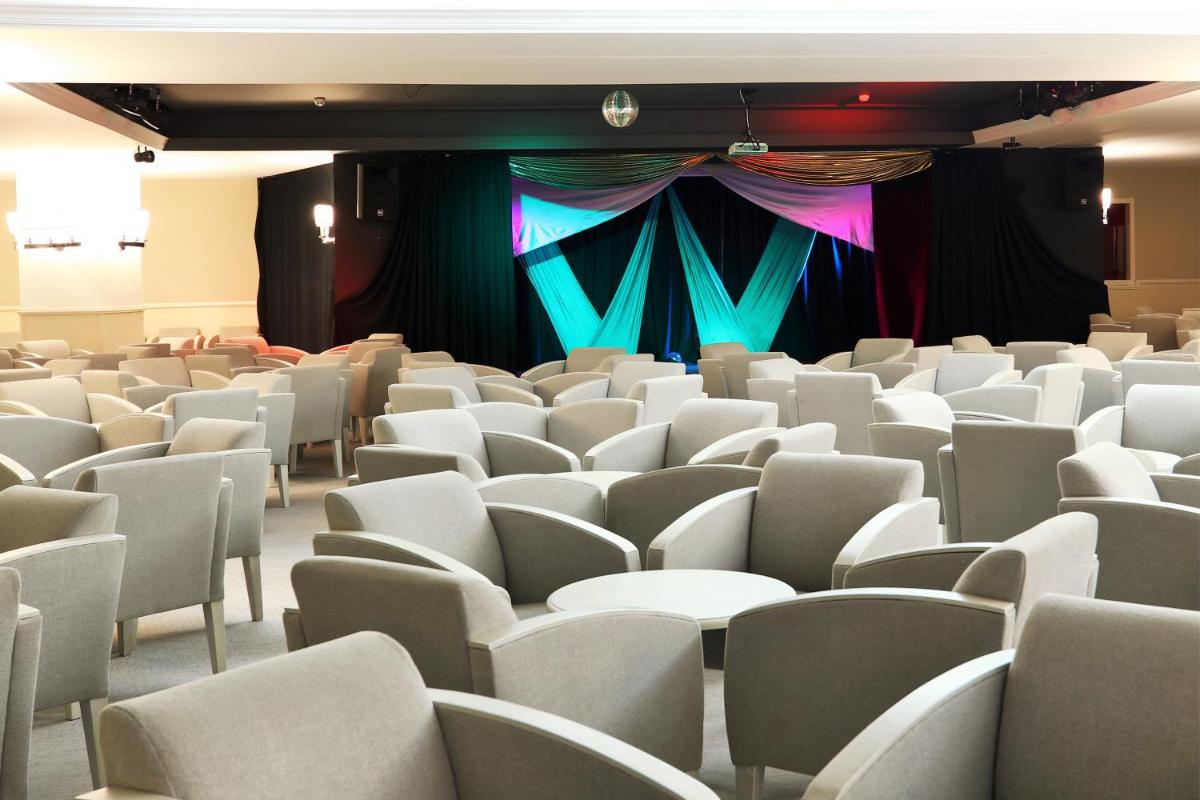 Imagen de la galería de Iberostar Waves Málaga Playa, en Torrox Costa
