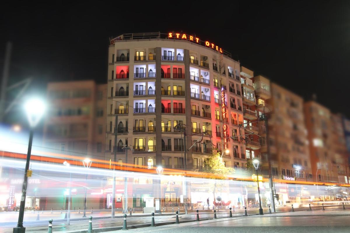 Start Hotel - Housity