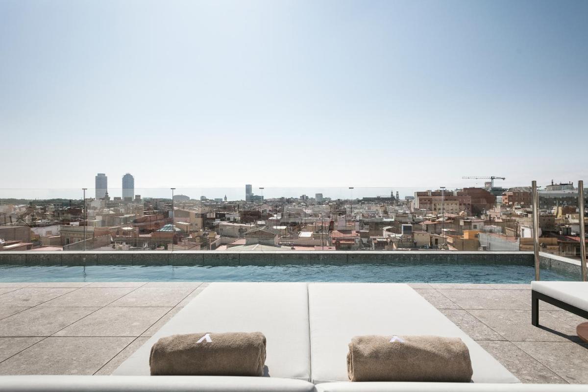 Un balcón o terraza de Yurbban Passage Hotel & Spa