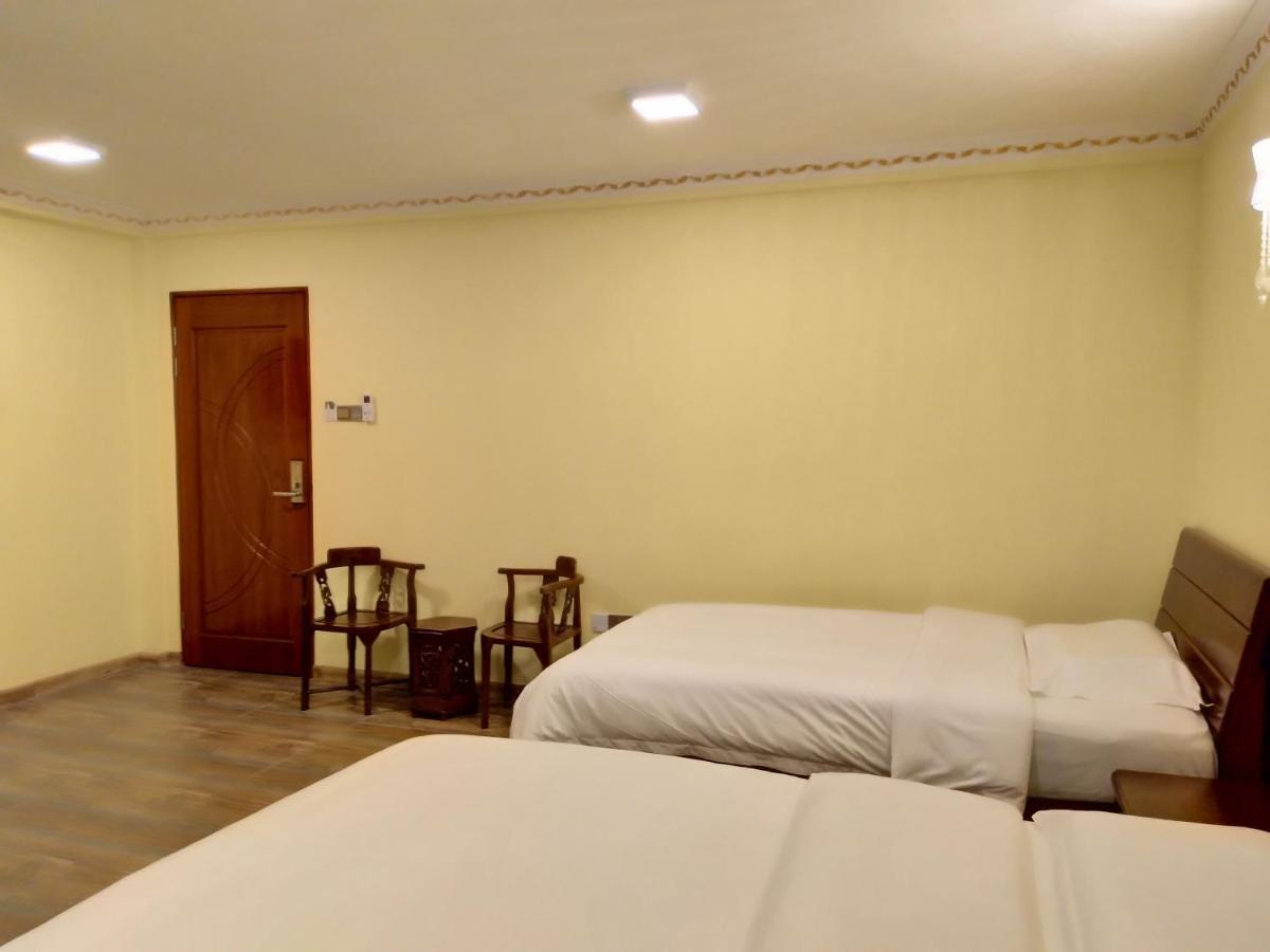 Uncle Ho Motel - Housity