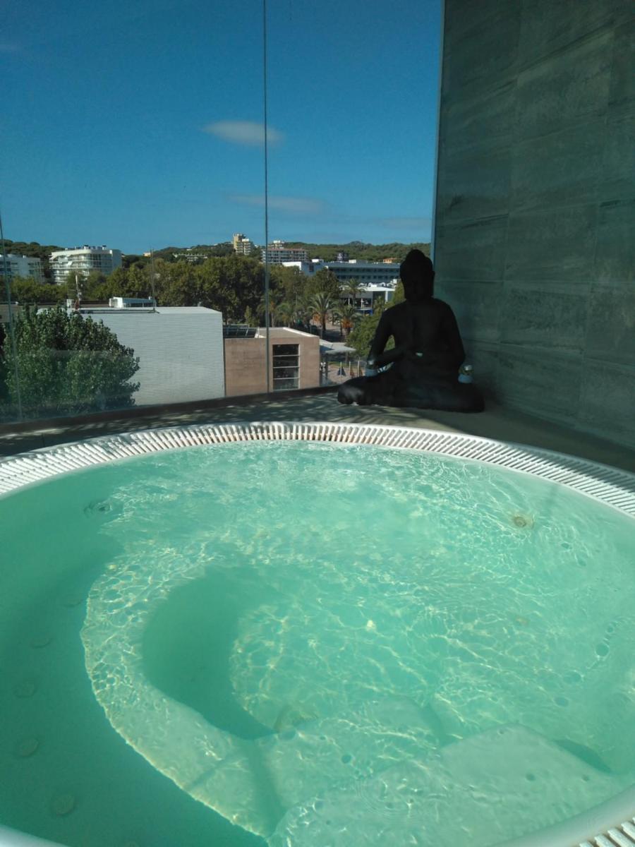 Piscina en o cerca de Hotel Spa Pinar del Mar