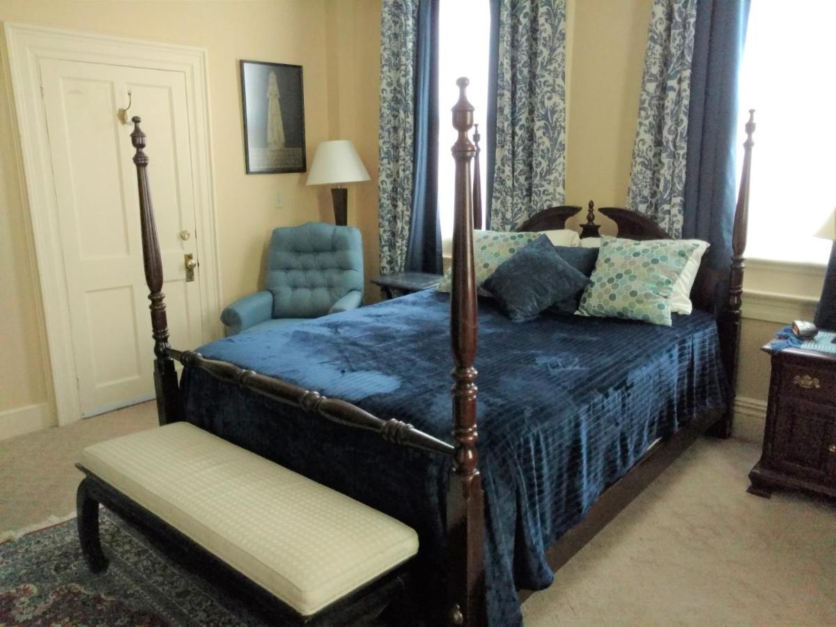 Daniel Stebbins B and B - Housity