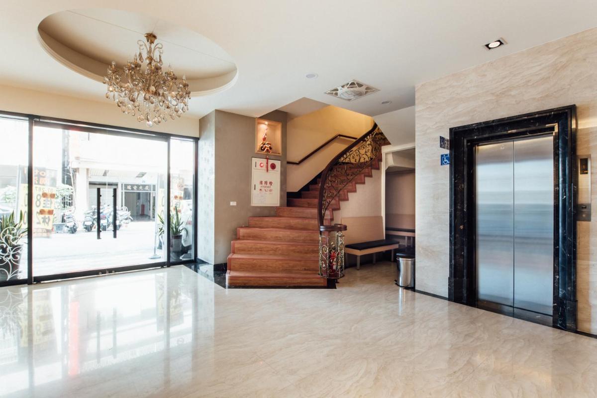 Hotel South Sea - Housity